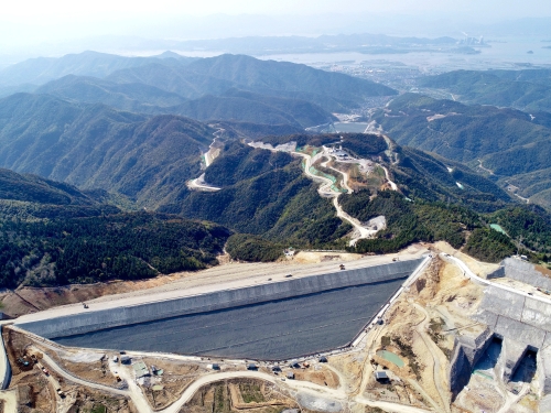 公司设计承建的浙江宁海抽水蓄能电站双坝登顶